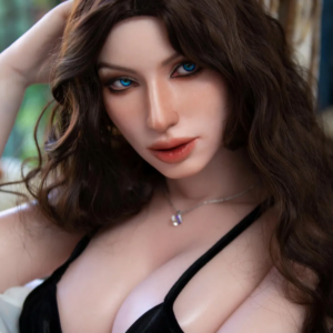 Clara – Your Stunning Latina Sex Doll